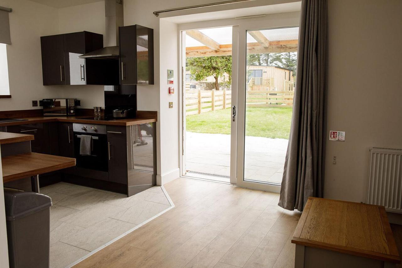 House Of Juniper - Luxury Accessible Apartment Broadford  Extérieur photo